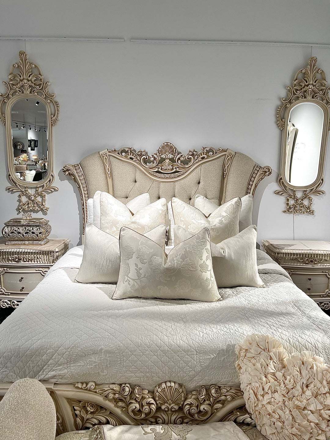 The Egyptian Elegance Full Bedroom Set-Queen